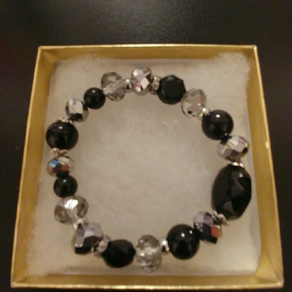 Midnight Crystal Metallic Bracelet - Picture 3 of 8